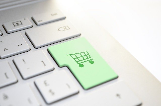 take advantage of the benefits of online shopping - - family take advantage of the benefits of online shopping - - family